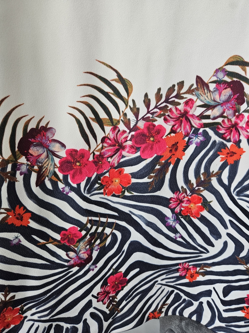 Ted Baker London Floral Zebra Print A-Line Midi Dress White Black Size 6 - Picture 4 of 12